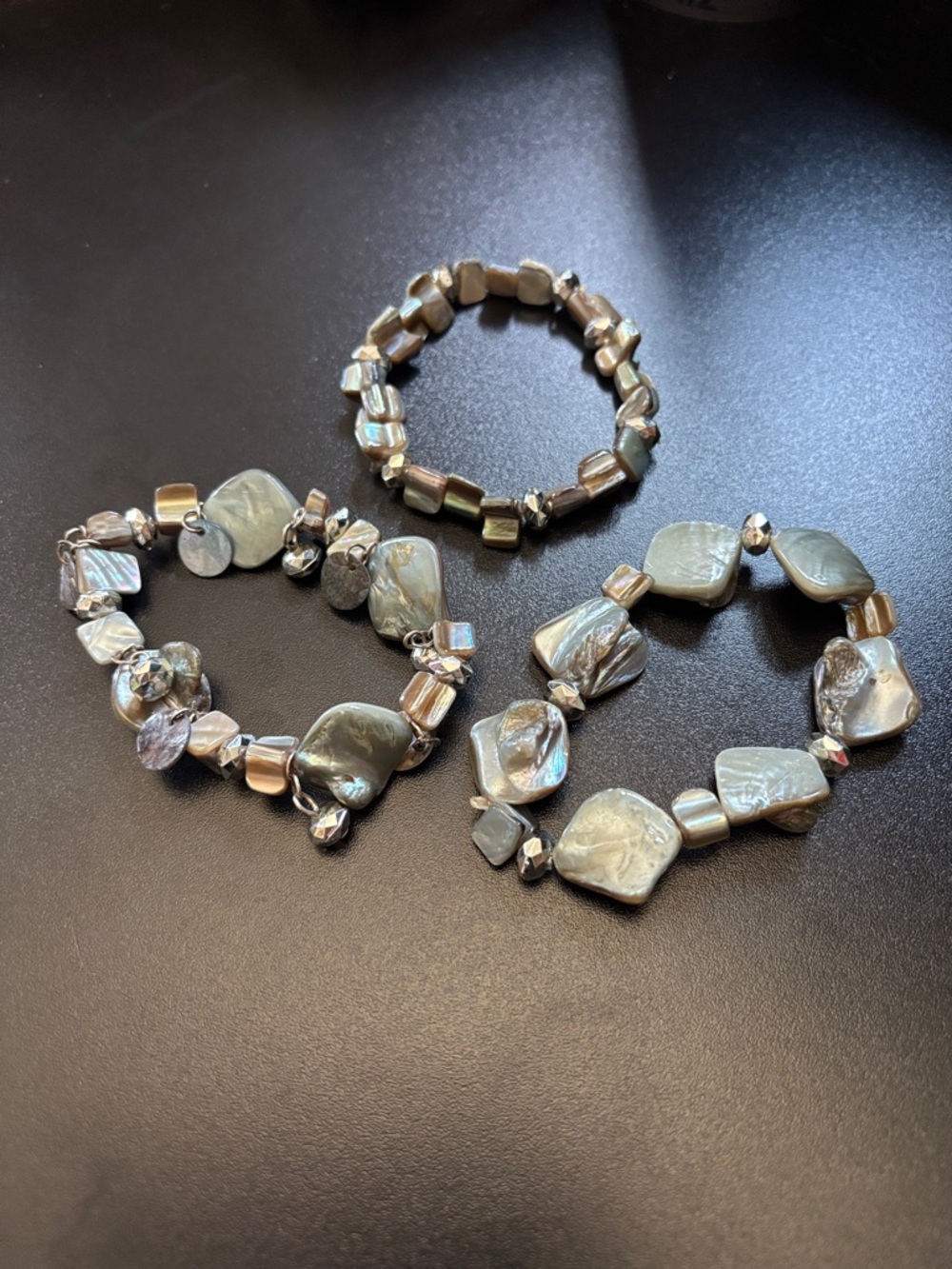 Hand Crafted Iridescent Gray Pearl & Shell Bracelet Set